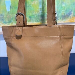 Vintage Coach Waverly SoHo Buckle Tan Leather Shoulder Bag 4157 1990s
